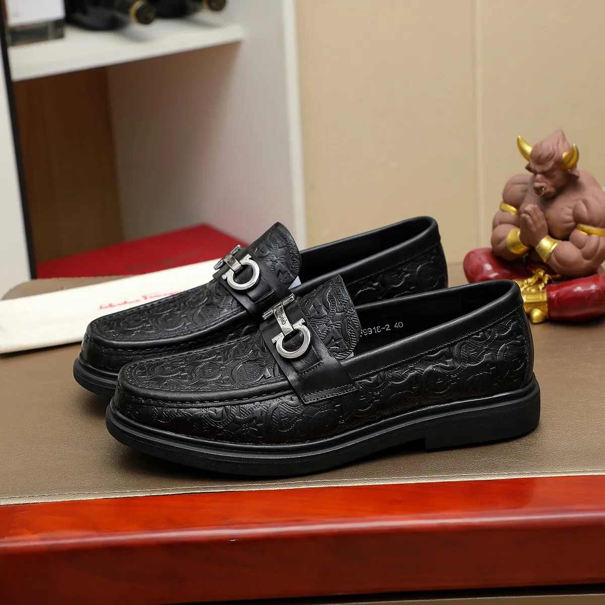 Men's shoes 260🕷🕷🐂【Ferragamo】Ferragamo Popular fashionable casual shoes🇨🇳Official website counter 1:1 production, original mold opening💯Good quality can be seen, imported high-end first-layer pebbled calfskin, water-dyed🐂leather lining🌿very clear texture, high-quality waterproof, non-slip and wear-resistant outsole🎋high quality and low price, truly handmade🍓, color optional! Code number 38-44 (45. To be customized)